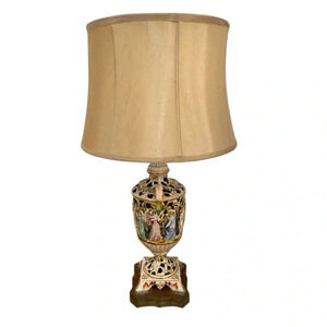 Vintage Capodimonte Italian Ornate Working Porcelain Lamp Shade Victorian
